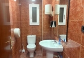 40m² hair salon for sale in Barcelona, in the area of Les Corts, Avinguda de Sarrià photo