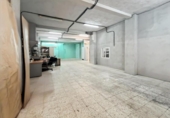 Local comercial en venta con 160m² en Madrid, en la zona de Almendrales, Calle de los Ferroviarios foto