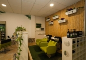 130m² hair salon for sale in Gabia Grande, Calle Isla Tabárica photo