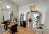 30m² hair salon for sale in Marbella, Urbanización Pueblo Andaluz photo