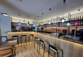 79m² cafeteria for sale in Sant Joan de Vilatorrada, Carrer de Manresa photo