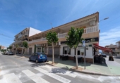 Local comercial
en venda
amb 84m² a el Pilar de la Foradada, Calle Tajo foto