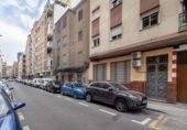152m² commercial premises for sale in Granada, Travesía Recoletos photo
