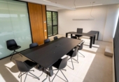 Oficina en venta con 1060m² en Puebla de Vallbona, Calle París foto