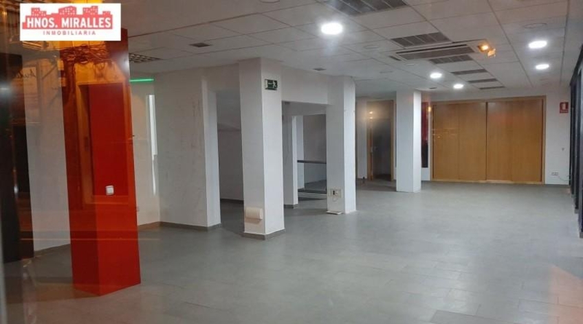 Local comercial