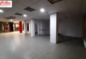 Local comercial en venta con 220m² en Elche foto
