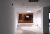 Local comercial en venta con 220m² en Elche foto