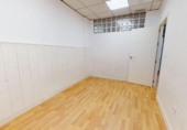 68m² commercial premises for sale in Posadas, Avenida Blas Infante photo