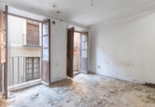 Edificio en venta con 190m² en Granada, en la zona de Barrio de la Duquesa, Calle Colegios foto