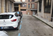 Local comercial en venta con 28m² en Santander, Calle Elcano foto