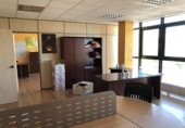 Nau
en venda
amb 1421m² a Bergondo foto