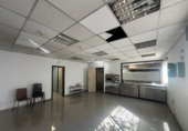 1100m² warehouse industrial for rent in Cornellà de Llobregat photo