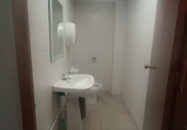 Local comercial en alquiler con 620m² en Granada, en la zona de Angustias foto