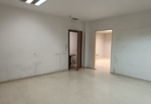 Local comercial en alquiler con 620m² en Granada, en la zona de Angustias foto