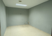 Local comercial en alquiler con 620m² en Granada, en la zona de Angustias foto