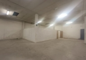 Local comercial en alquiler con 620m² en Granada, en la zona de Angustias foto