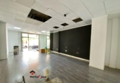 159m² commercial premises for rent in Valencia, in the area of Benimaclet photo