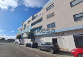 Local comercial en venta con 143m² en Puente Genil, avd. estacion foto