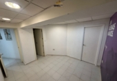 Local comercial en alquiler con 45m² en Jaén foto