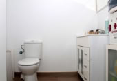 Local comercial en alquiler, traspaso con 71m² en Sevilla, en la zona de Sevilla Este, Calle Cueva del Gato foto