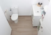 Local comercial en alquiler, traspaso con 71m² en Sevilla, en la zona de Sevilla Este, Calle Cueva del Gato foto