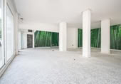 262m² commercial premises for sale in Seville photo