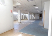 Local comercial en alquiler con 990m² en Albacete foto