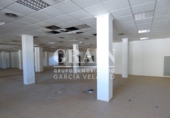 Local comercial en alquiler con 990m² en Albacete foto
