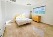 Nave Industrial en venta con 613m² en Marbella foto