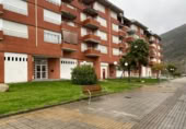 Local comercial
en venda
amb 430m² a Ponferrada, Calle María Eugenia Milleret foto