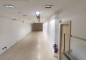 Local comercial en alquiler con 150m² en Pamplona foto