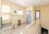 404m² bâtiment pour vente à Grenade, dans le quartier de Bas-Casillas, Calle Uruguay photo