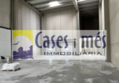 Local comercial Industrial en venta con 5112m² en La Pobla de Farnals, Calle Alguixós foto