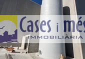 Local comercial Industrial en venta con 5112m² en La Pobla de Farnals, Calle Alguixós foto
