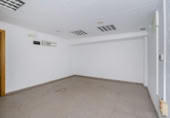 101m² commercial premises for sale in Salobreña, Avenida Peronne photo