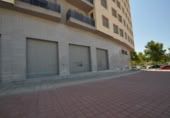 Local comercial en venta con 700m² en Elda, Calle Jardines foto