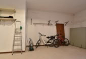 100m² commercial premises for sale in Vilanova i la Geltrú, in the area of Centrevila, Plaça de Soler i Carbonell photo
