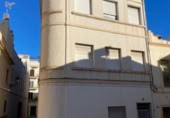 340m² building for sale in Oliva, Calle de Torres photo