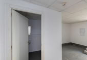 Local comercial en venta con 49m² en Valencia de Alcántara, Calle Ramón y Cajal foto