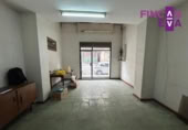 57m² commercial premises for sale in Barcelona, in the area of the Sagrada Família, Carrer del Consell de Cent photo