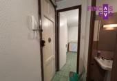 57m² commercial premises for sale in Barcelona, in the area of the Sagrada Família, Carrer del Consell de Cent photo