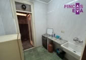 57m² commercial premises for sale in Barcelona, in the area of the Sagrada Família, Carrer del Consell de Cent photo