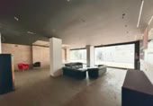 219m² commercial premises for sale in Marbella, Calle Ramón Areces photo