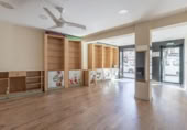 64m² commercial premises for sale in Granada, in the area of Lower Casillas, Calle Monachil photo