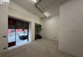 Local comercial en venta con 266m² en Madrid foto