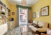 Edificio en venta con 948m² en Baza, Calle Alhóndiga foto
