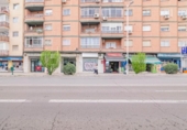 Local comercial en venta con 112m² en Granada foto