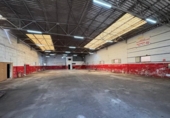 682m² warehouse industrial for sale in Muro, photo
