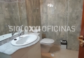 111m² offices for rent in Barcelona, in the area of el Guinardó, Carrer de la Vinya photo