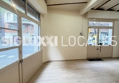 50m² locaux commerciaux pour location à Barcelone, dans le quartier de Galvany, Carrer de Santaló photo